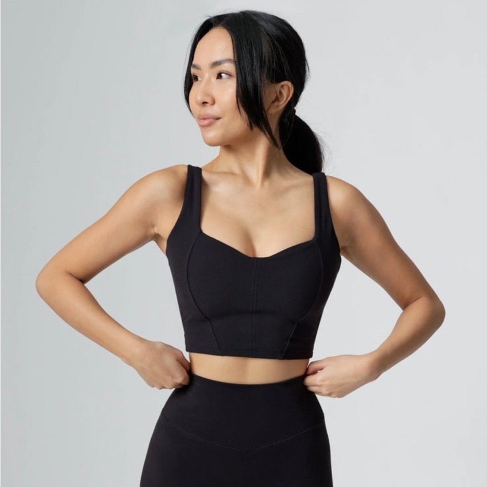 Buffbunny Covet Crop